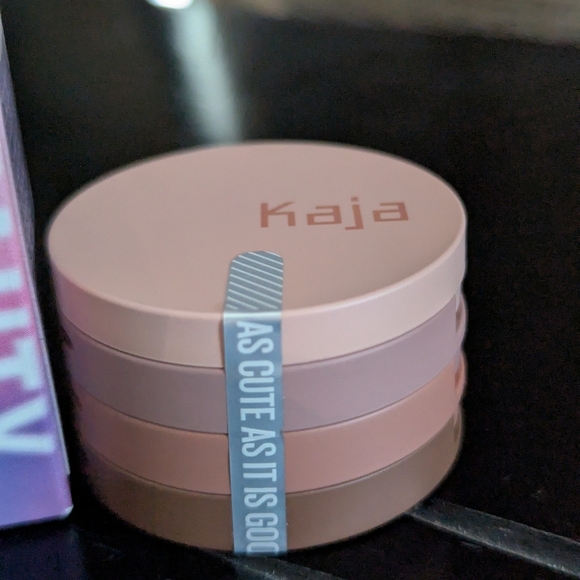 Kaja Beauty Bento Bouncy Shimmer Eyeshadow Trio in Chocolate Dahlia,NET 3 x 0.9G - Picture 3 of 8